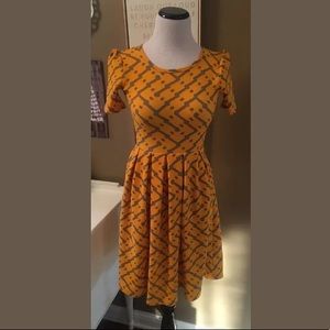 LULAROE AMELIA Dress Yellow & Gray Print